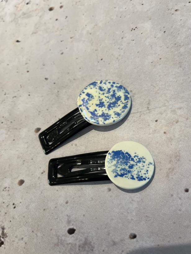 ابروبادی آبی